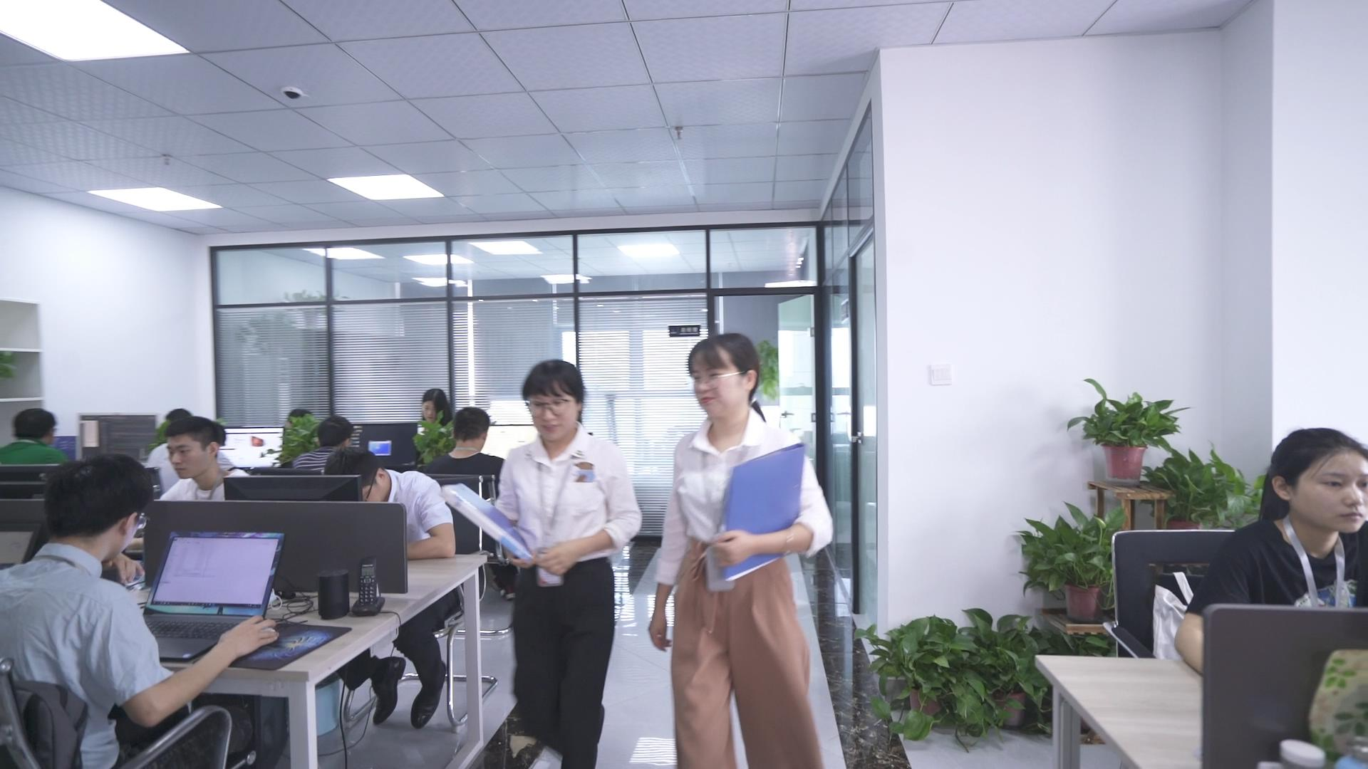 PG贵宾厅：18 年深耕，让企业数字化转型少走弯路